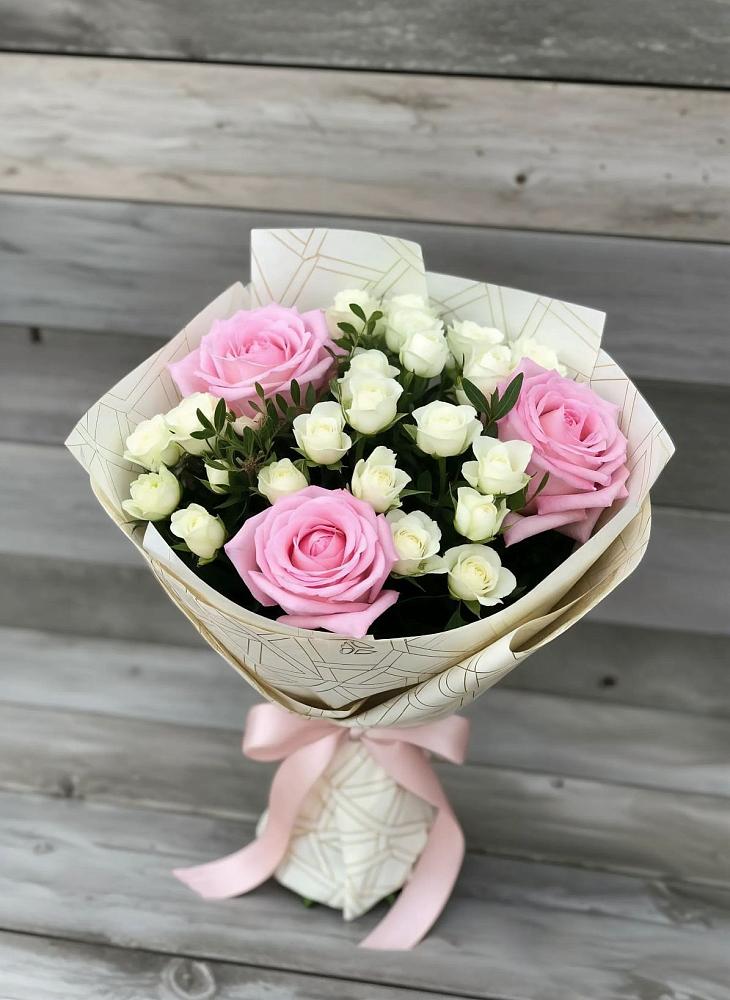 Букет цветов из: Розы в Усть-Илимске