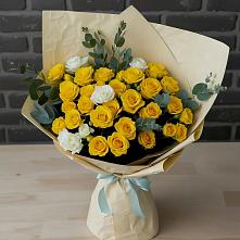 Букет цветов из:  Розы в Усть-Илимске