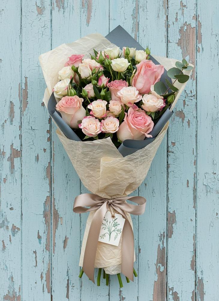 Букет цветов из: Розы в Усть-Илимске