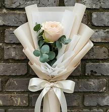 Букет цветов из:  Розы в Усть-Илимске