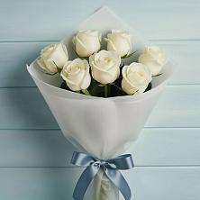 Букет 7 Белых роз Эдлесс Лав в Усть-Илимске
