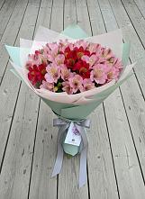Букет цветов из:  Альстромерии в Усть-Илимске