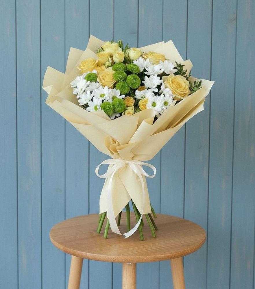 Букет цветов из: Хризантемы и Розы в Усть-Илимске
