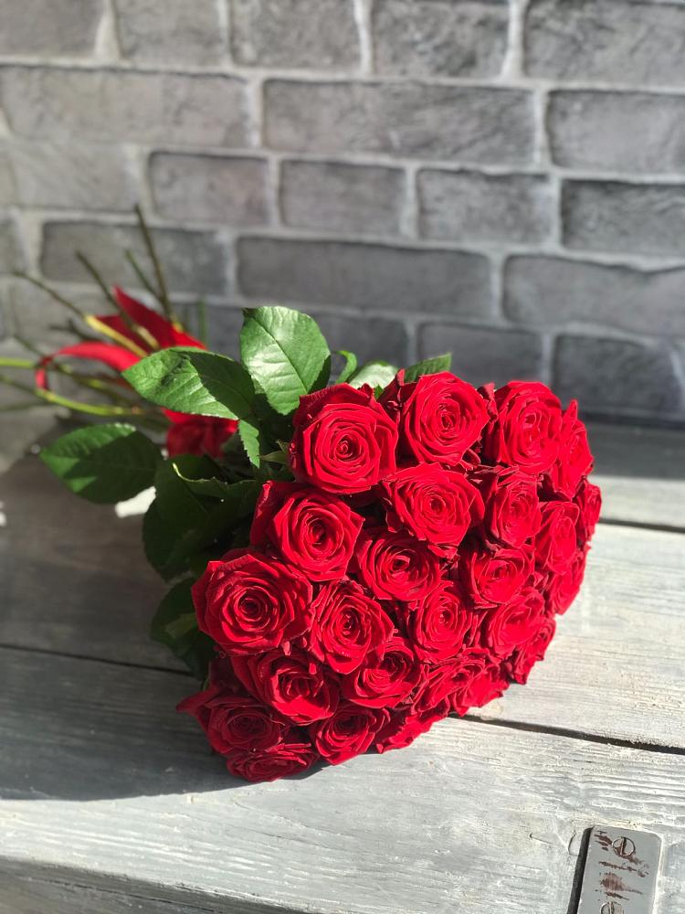 Букет Красные розы Фридом в Усть-Илимске