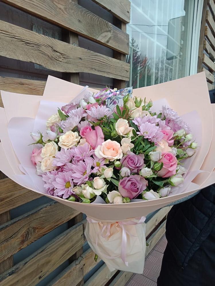 Букет цветов из: Розы и Хризантемы в Усть-Илимске