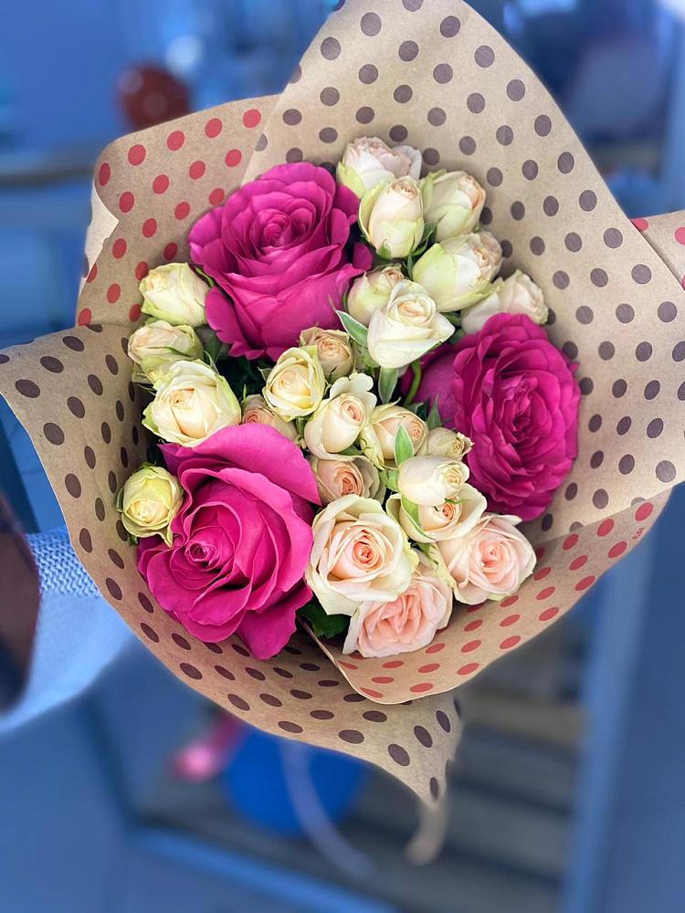 Букет цветов из: Розы в Усть-Илимске