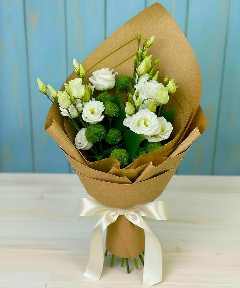 Букет цветов из: Хризантемы и Лизиантусы в Усть-Илимске