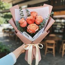 Букет цветов из:  Розы в Усть-Илимске