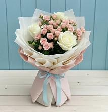 Букет цветов из:  Розы в Усть-Илимске