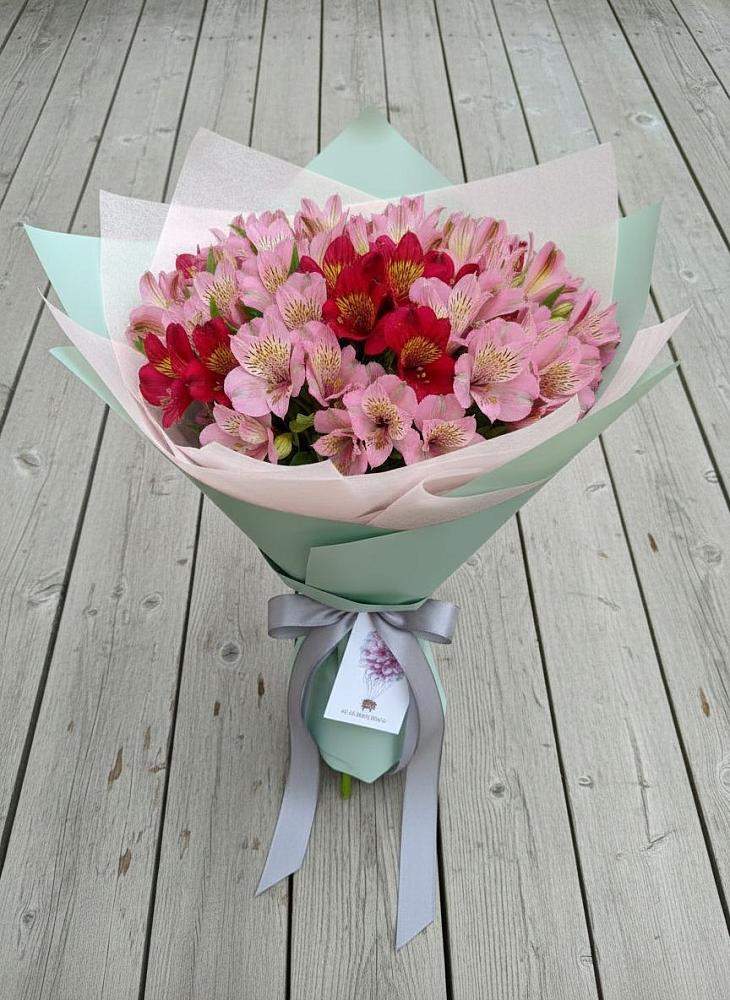 Букет цветов из: Альстромерии в Усть-Илимске