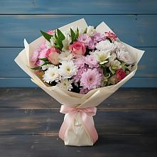 Букет цветов из:  Хризантемы, Альстромерии и Розы в Усть-Илимске