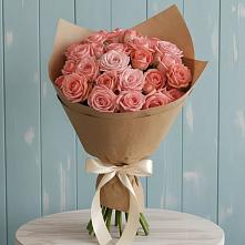 Букет цветов из:  Розы в Усть-Илимске