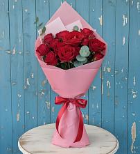 Букет цветов из:  Розы в Усть-Илимске