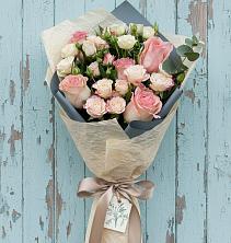 Букет цветов из:  Розы в Усть-Илимске