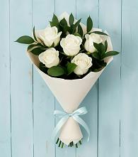 Букет цветов из:  Розы в Усть-Илимске