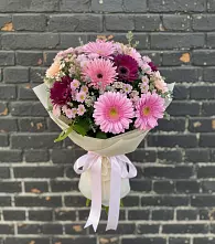 Букет цветов из:  Герберы и Хризантемы #REPLACE_PRED# Усть-Илимске