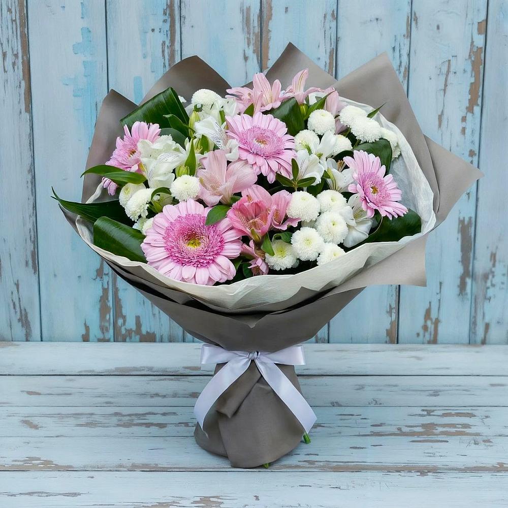Букет цветов из: Герберы, Альстромерии и Хризантемы в Усть-Илимске