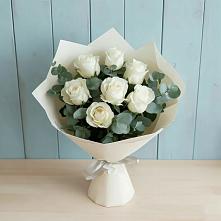 Букет Белые розы в Эвкалипте в Усть-Илимске